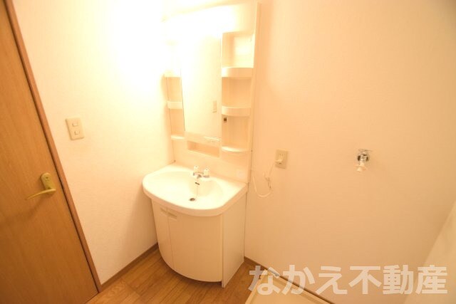 物件内観写真8　(洗面所です)