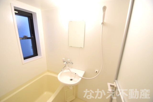 物件内観写真8　(使いやすい洗面所です)