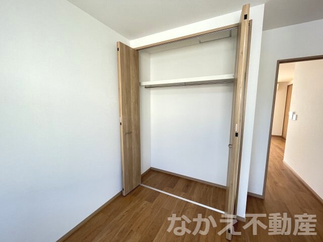 物件内観写真10　(たっぷりとした収納スペースです)