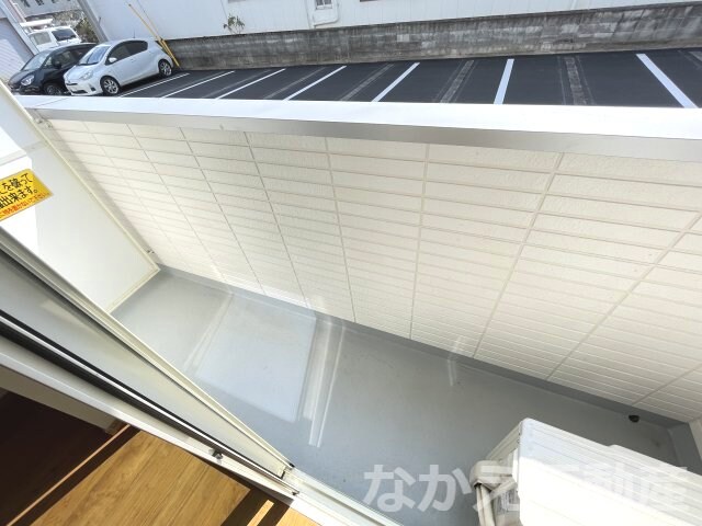 物件内観写真9　(バルコニーからの眺めを楽しみながら食事をしませんか)