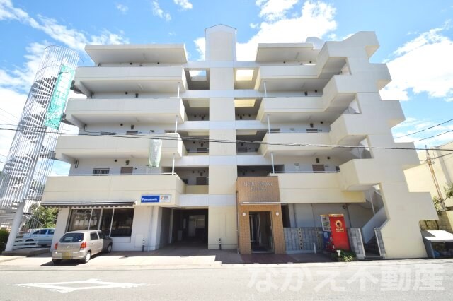 物件外観写真1　(外観も気になるポイント)