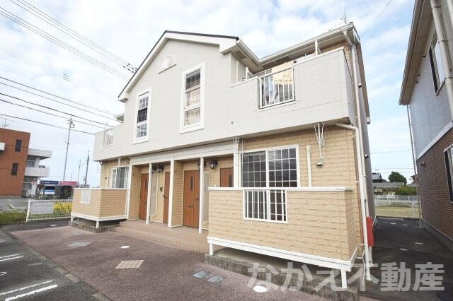 物件外観写真1　(おしゃれな外観です)