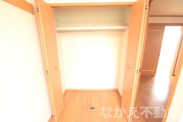 物件内観写真9　(収納スペース豊富です)