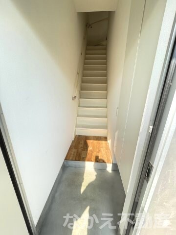 物件内観写真8　(きれいな玄関です)