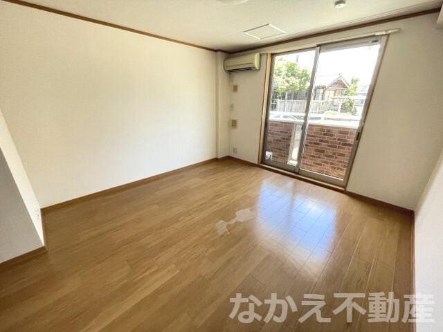 物件内観写真5　(ゆとりの広さです)