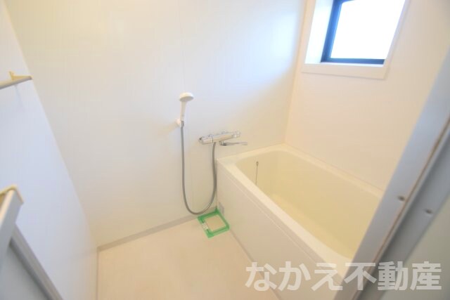 物件内観写真8　(日々の暮らしに欠かせないお風呂です)