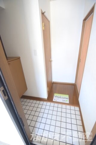 物件内観写真11　(落ち着いた玄関です)