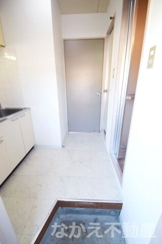 物件内観写真10　(玄関です)