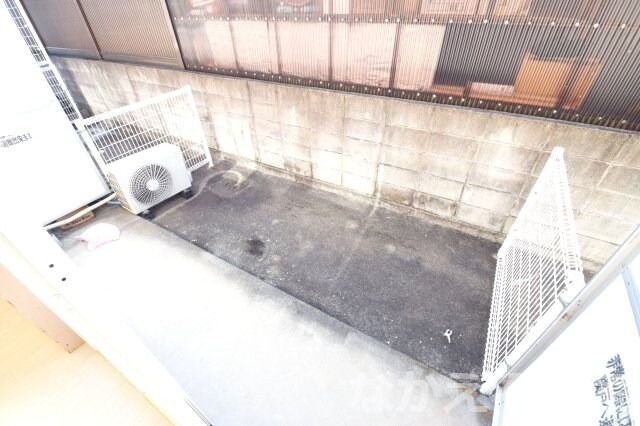 物件内観写真11　(バルコニーがあります)