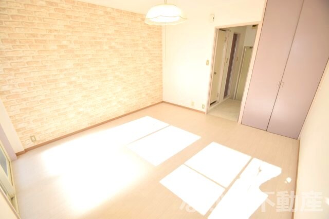 物件内観写真14　(コンパクトで使いやすい洋室です)