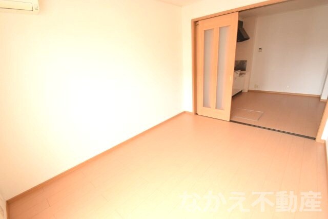 物件内観写真4　(使い勝手のいい寝室です)