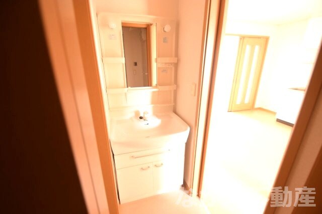 物件内観写真8　(洗面所です)