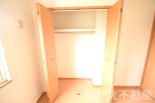 物件内観写真9　(大きなスペースがあり、収納には困りません)