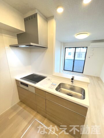 物件内観写真4　(お料理しやすいキッチンです)