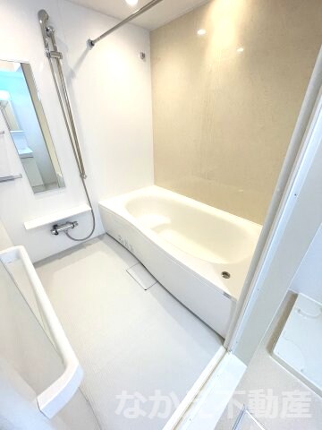 物件内観写真5　(お風呂です)