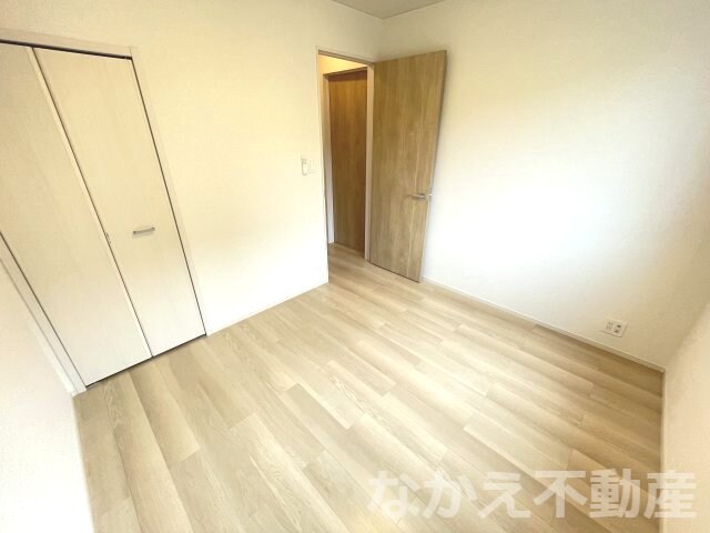 物件内観写真15　(使い勝手のいい寝室です)