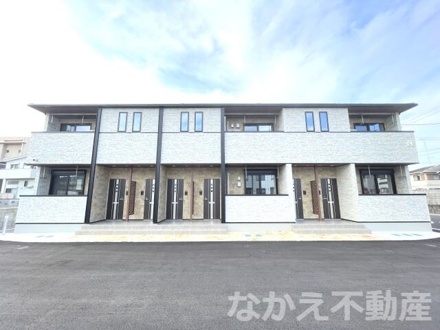 物件外観写真1　(外観もきれいです)