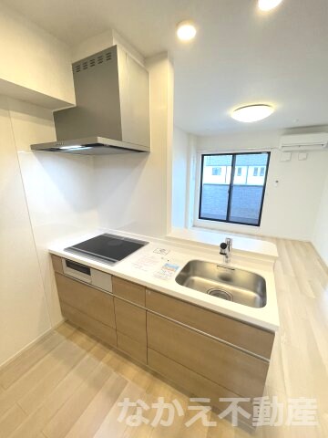 物件内観写真4　(お料理しやすいキッチンです)