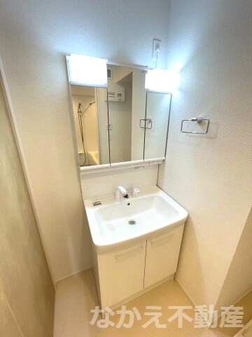 物件内観写真7　(スペースが確保できる洗面所です)