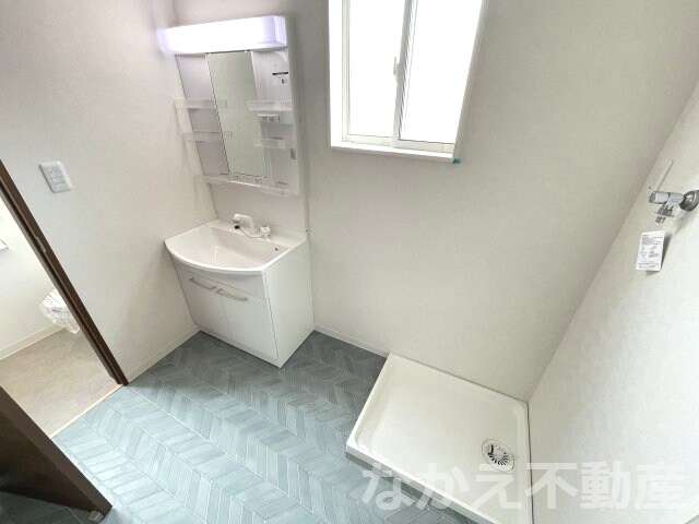 物件内観写真9　(使いやすい洗面所です)