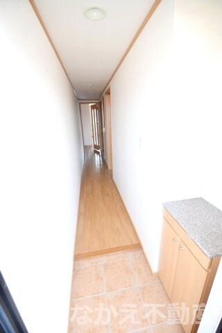 物件内観写真9　(きれいな玄関です)