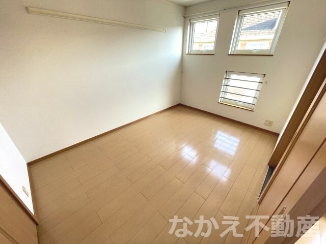 物件内観写真4　(使い勝手のいい寝室です)