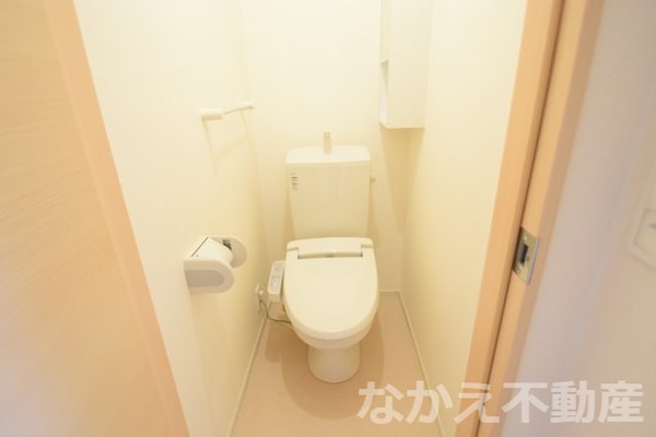 トイレ(シンプルで使いやすいトイレです)