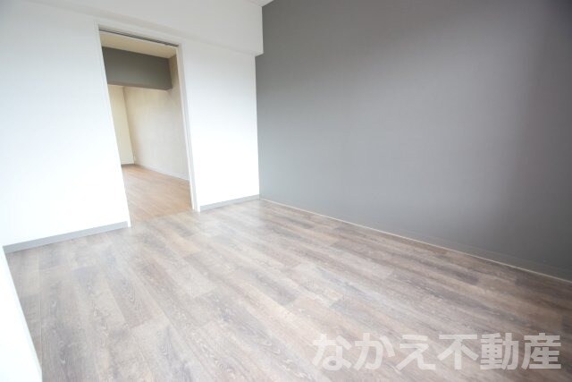 物件内観写真4　(使い勝手のいい寝室です)