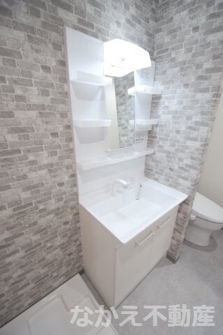 物件内観写真8　(使いやすい洗面所です)