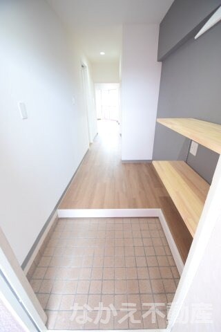 物件内観写真9　(きれいな玄関です)