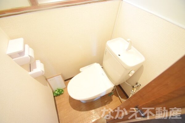 トイレ(シンプルで使いやすいトイレです)