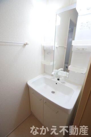 物件内観写真9　(脱衣スペースもあります)