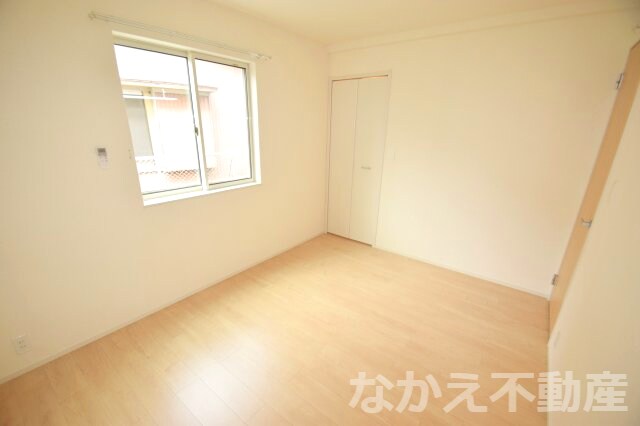 物件内観写真3　(落ち着いて過ごせるお部屋なので、寝室にいかがでしょうか)
