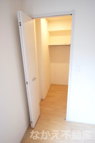 物件内観写真10　(収納スペース豊富です)