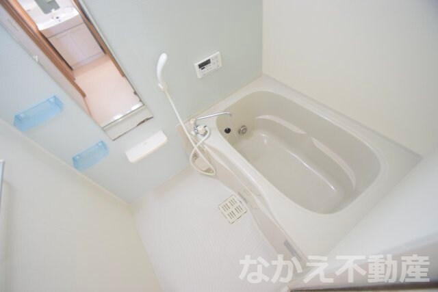 物件内観写真5　(きれいなお風呂です)