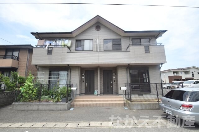 物件外観写真1　(物件の外観です)