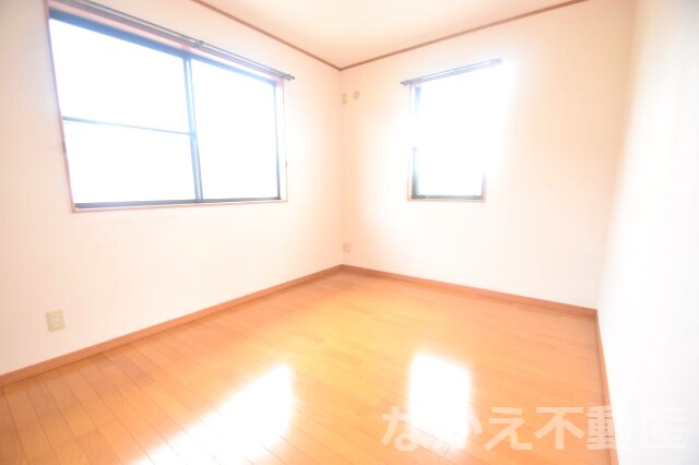 物件内観写真13　(落ち着いて過ごせるお部屋なので、寝室にいかがでしょうか)