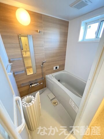 物件内観写真6　(日々の疲れを癒すお風呂付です)