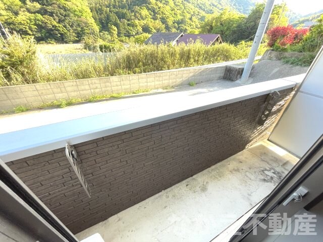 物件内観写真12　(バルコニー付きです)