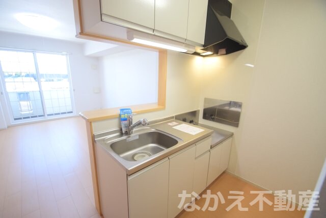 物件内観写真6　(お料理しやすいキッチンです)