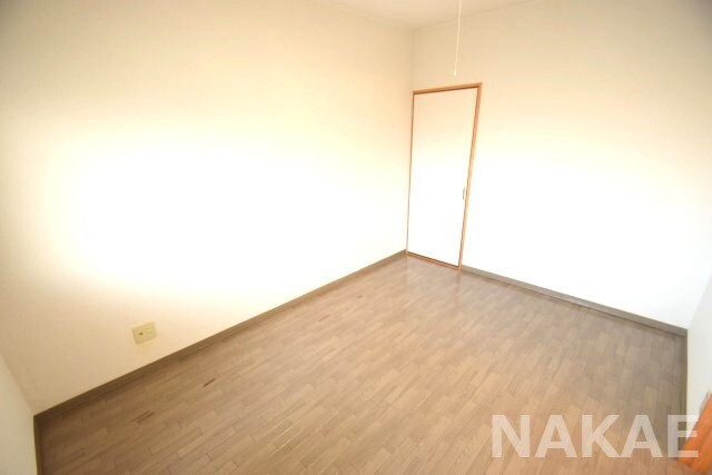 物件内観写真10　(コンパクトで使いやすい洋室です)