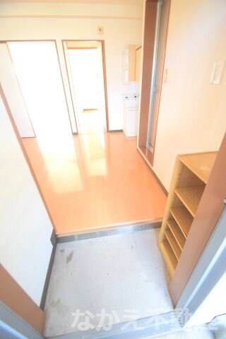 物件内観写真9　(きれいな玄関です)