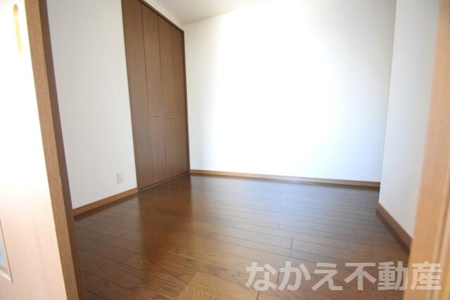 物件内観写真3　(使いやすいリビングです)