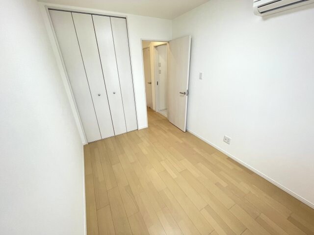 物件内観写真4　(使い勝手のいい寝室です)