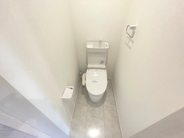 物件内観写真8　(トイレもきれいです)