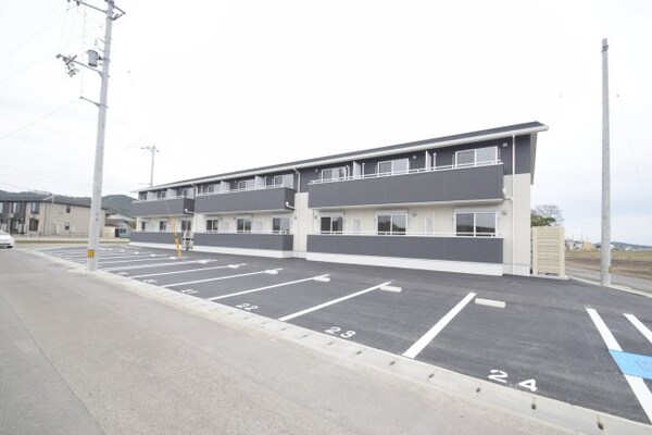 駐車場(駐車場に車を止められます)