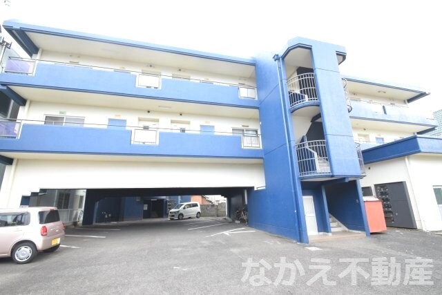 物件外観写真1　(きれいな外観です)