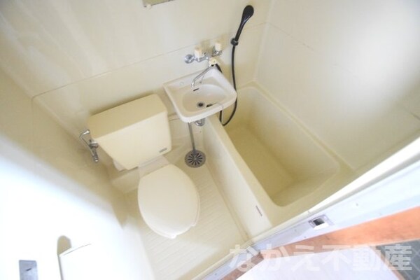 浴室(お風呂で日々の疲れを落としましょう)