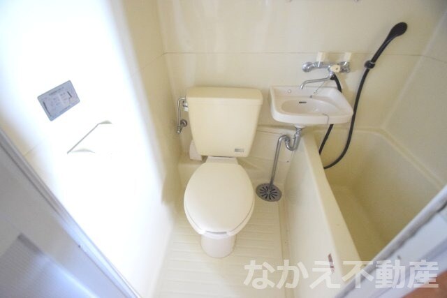物件内観写真8　(トイレもきれいです)