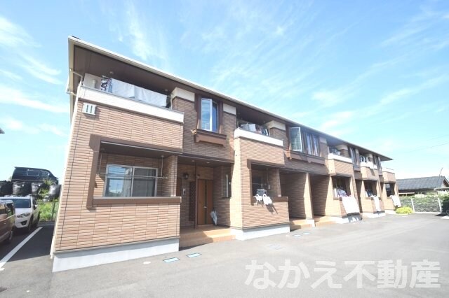 物件外観写真1　(建物外観を気になさる方へ、見た目の良い物件です)